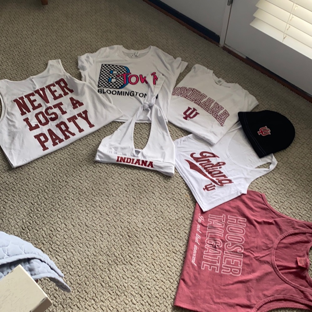 Indiana University spirit wear bundle ladies size small and large tank men’s S